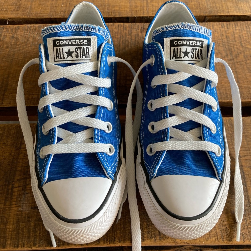 Blue Converse Low Tops